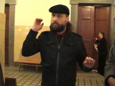 Pogány András elmagyarázza, hogyan ütötték a rendőrök