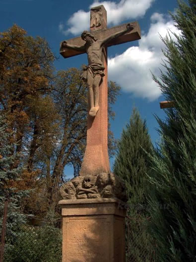 Vasárnap, feszület