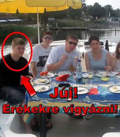 Vigyázz! A hajón tolvajok dolgoznak!