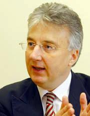 Semjln Zsolt a pedofil állatok réme.