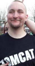 Segítenünk kell rajta!