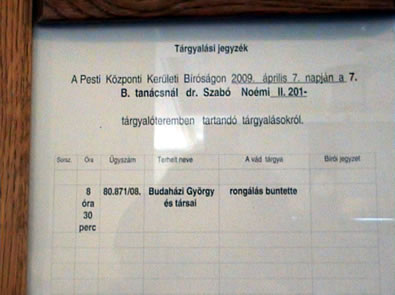 A vádlott megint Budaházy György