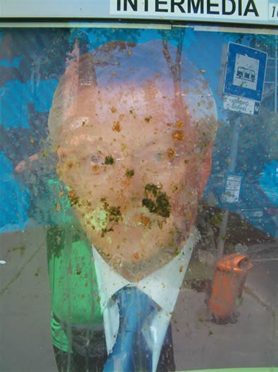 A vödör szarra!